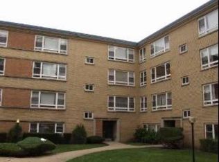 6134 N Seeley Ave #1W, Chicago, IL 60659
