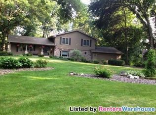 18605 27th Ave N, Plymouth, MN 55447