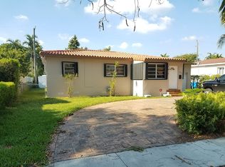 6300 NW 40th St, Virginia Gardens, FL 33166
