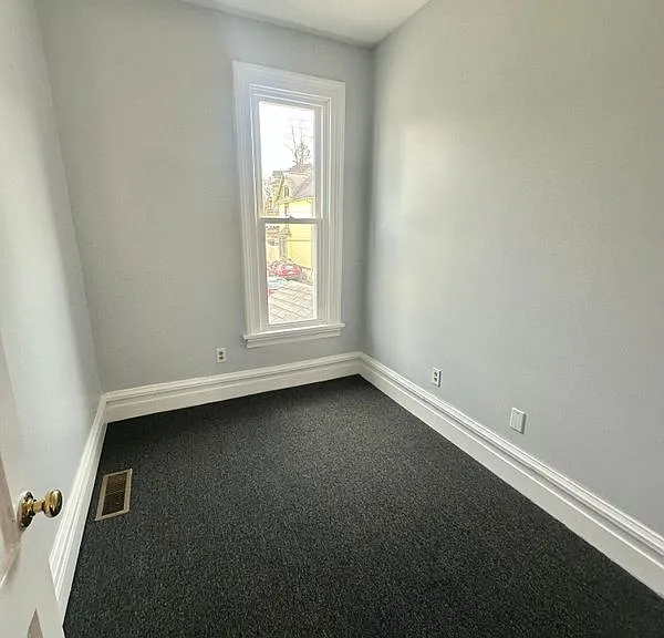 15-17 Westlake Ave #17 — Photo 15