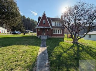 276 N Blue Jay Rd, Beaver, WV 25813