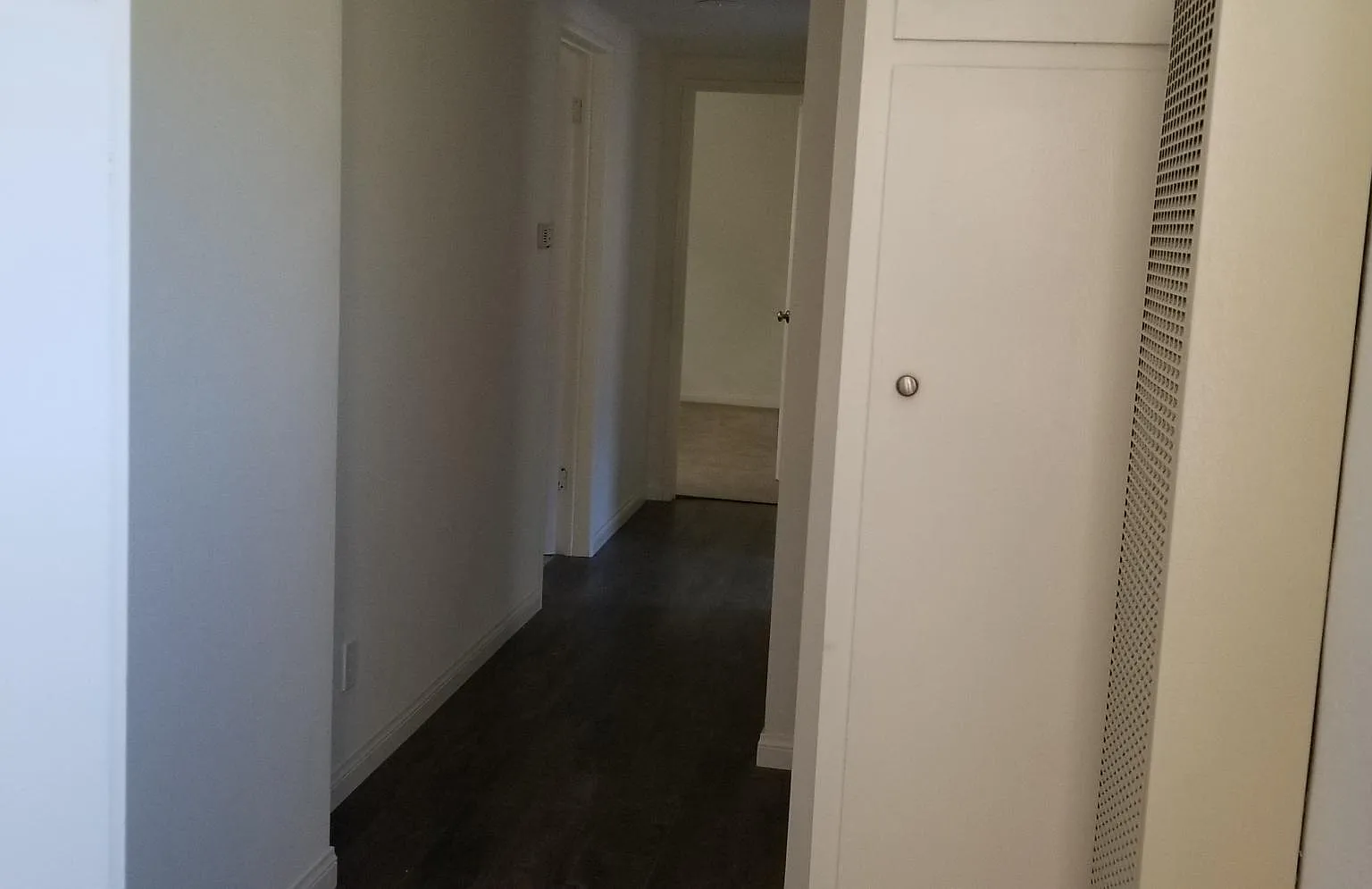 2 bed, 900 sqft, $3,000 — Photo 4