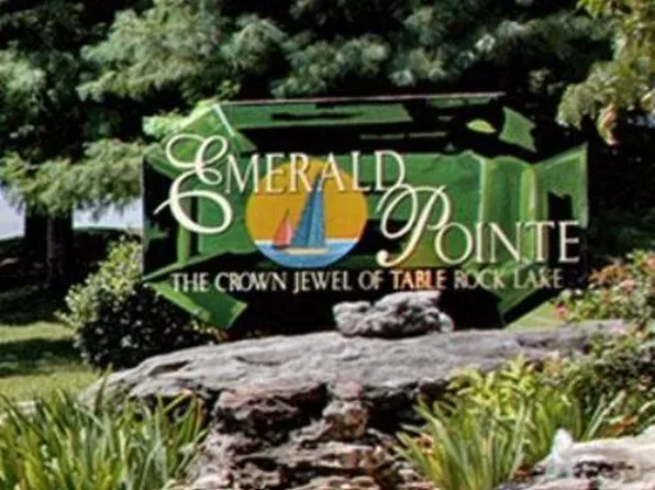 000 Skylee Dr #247, Hollister, MO 65672