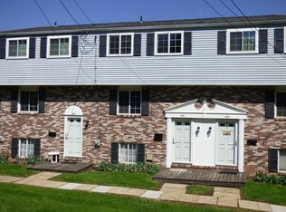 212 Spring St, Oakdale, PA 15071