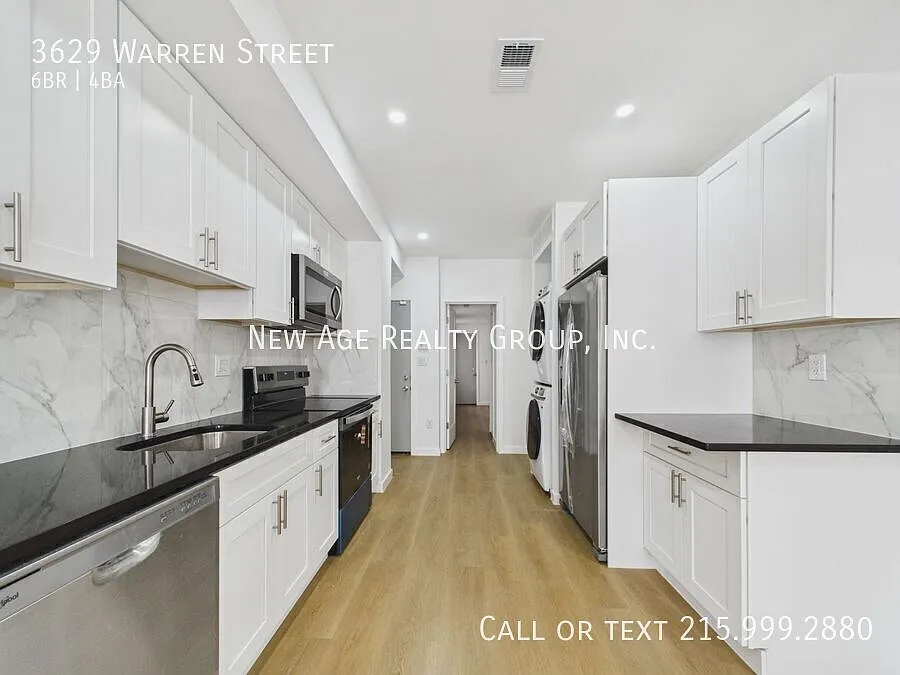 Building Photo - 3629 Warren St