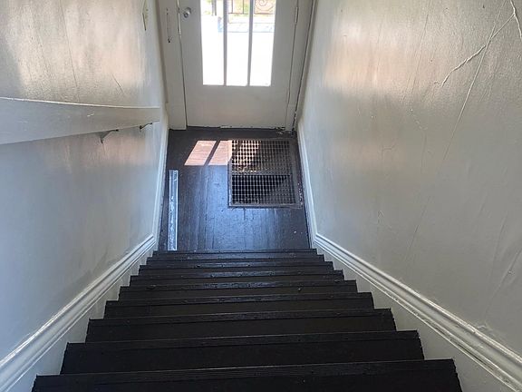 2nd image of 4426 Marcus Ave #2F
