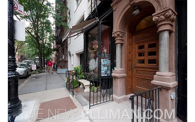 Sold by Douglas Elliman | media 15