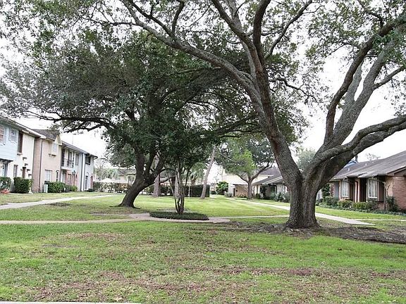 4th image of 3856 Laura Leigh Dr