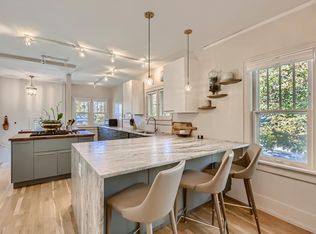 865 N Monroe St, Denver, CO 80206