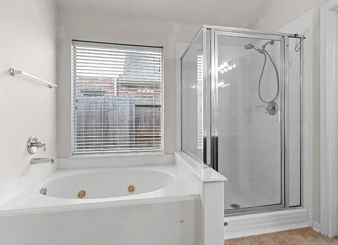 8817 Sunforest Ln — Photo 11