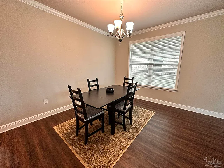 2346 Habersham Ln — Photo 8