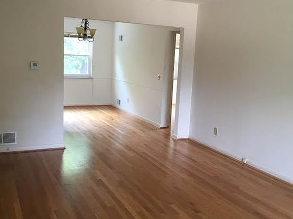 5th image of 3832 Ault Park Ave APT 3