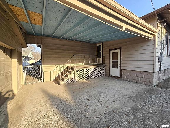 5th image of 2125 Woodlawn Ave