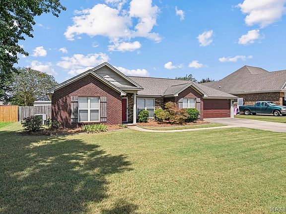 2nd image of 1837 Sanford Dr
