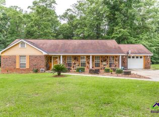 2002 Hickory Dr, Americus, GA 31719