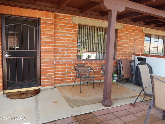 3rd image of 250 S Paseo Madera Unit C