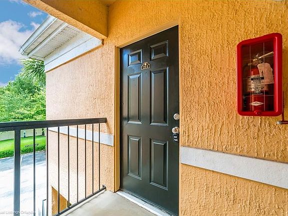 3rd image of 2811 Hunter Lake Way APT 211
