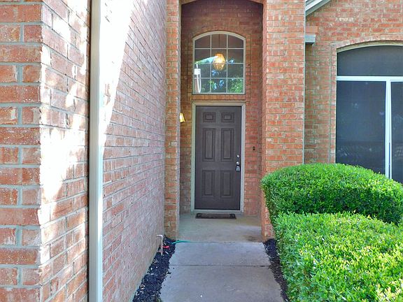 4th image of 1808 Ingleside Dr