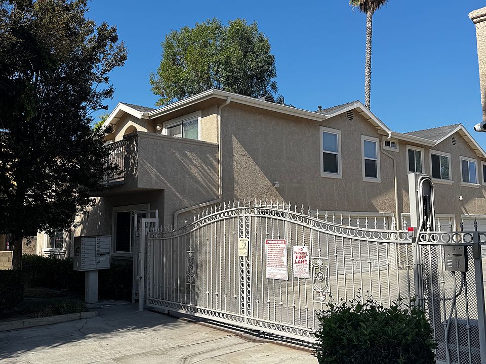 1st image of 20802 Seine Ave APT 4
