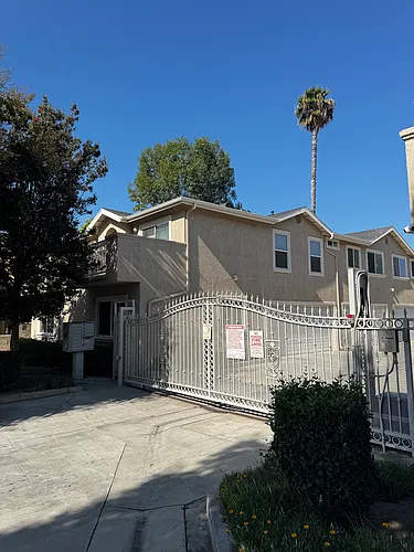 20802 Seine Ave #4 Photo 1