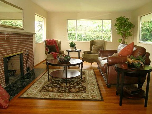 Fireplace & Hardwood Floors