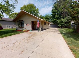 1764 W Ravina Park Rd, Decatur, IL 62526