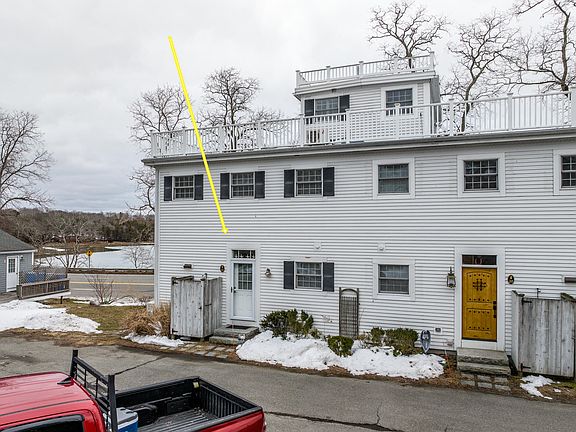 4th image of 21 Locust Road UNIT 21