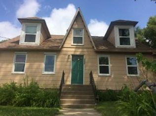 310 S Lucas St, Iowa City, IA 52240