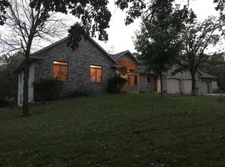 1824 Charmill Dr, Fort Dodge, IA 50501