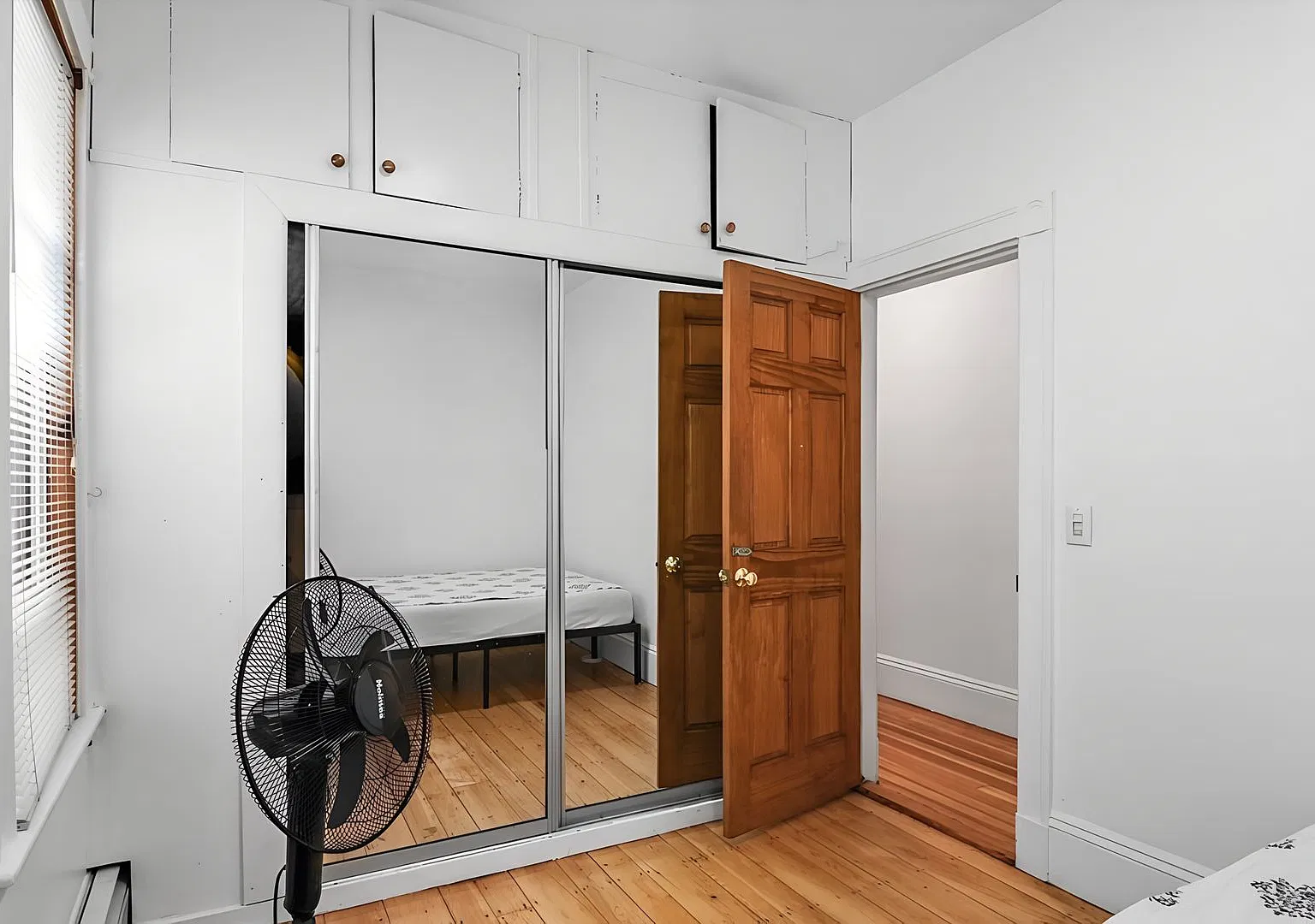 Modern 4 Bed in Mission Hill | In-Unit Laundry | 9/1/27 — Photo 3