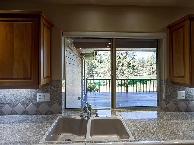 2759 NW Champion Cir — Photo 16