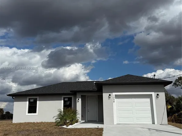 1048 Jay Ct, Labelle, FL 33935