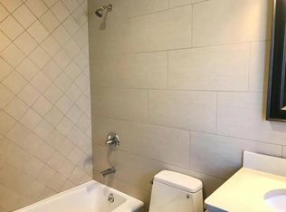 4221 190th St, Flushing, NY 11358