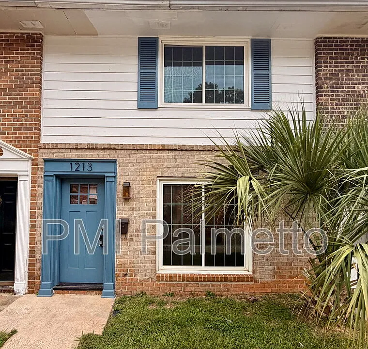 1213 Grove Park Ln