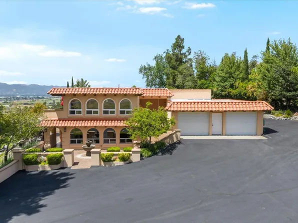 3752 Devils Garden Rd, Medford, OR 97504