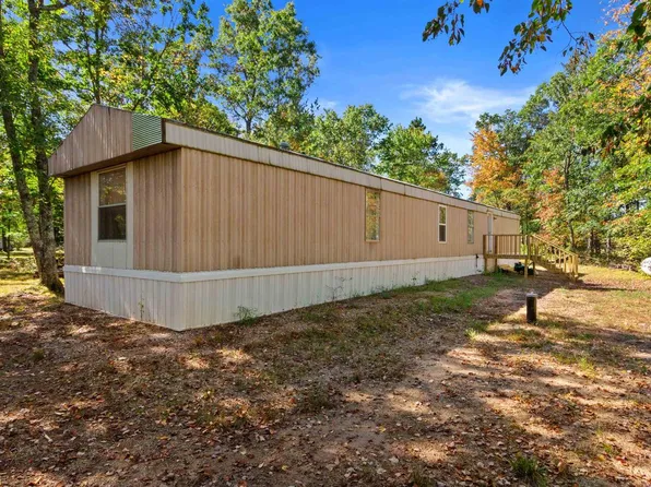 724D Beaver Avenue, Hancock, WI 54943