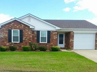 127 Charmac Rd, Versailles, KY 40383