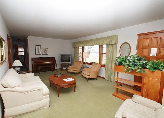 3rd image of 7001 Bethia Ln N