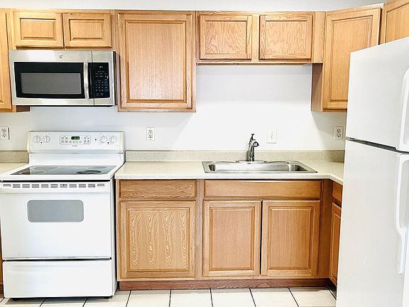 3rd image of 700 Whitman St #304