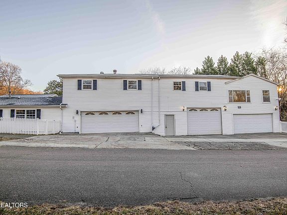 3rd image of 400 Furnace Ave