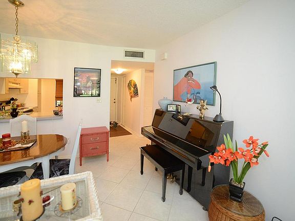 Home For Sale In Boca Glades