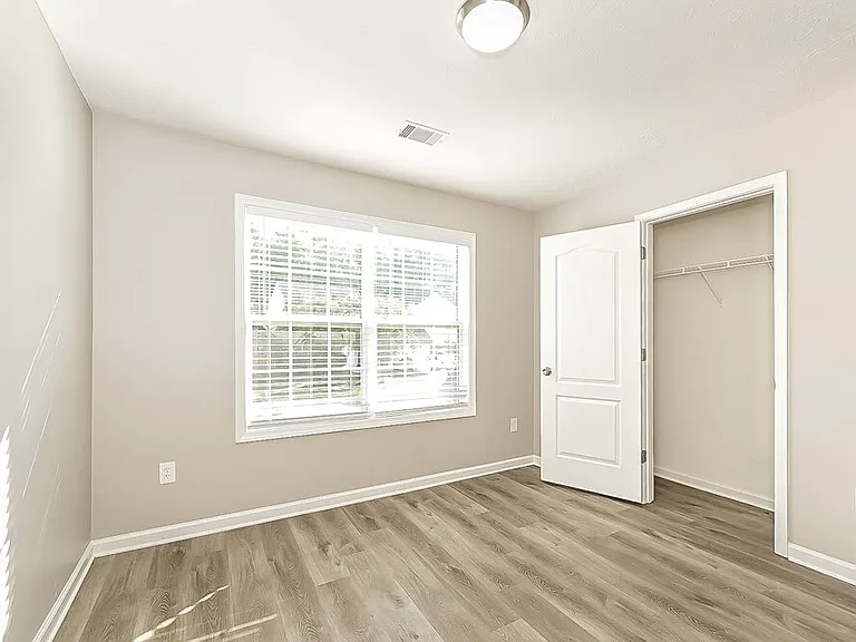 129 Makenna Dr — Photo 13