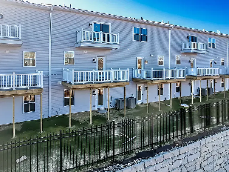 115 Continental Way — Photo 16