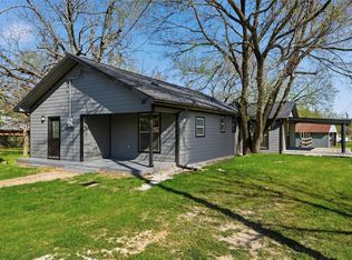 300 S 2nd St W, Mexia, TX 76667