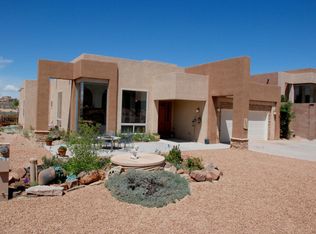 2513 Monterrey Rd NE, Rio Rancho, NM 87144