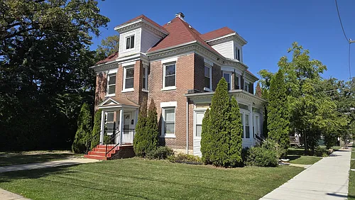 63 Hickory St #2 Photo 1