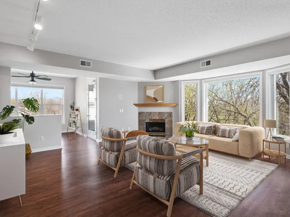 9225 Medicine Lake Rd APT 312, Minneapolis, MN 55427