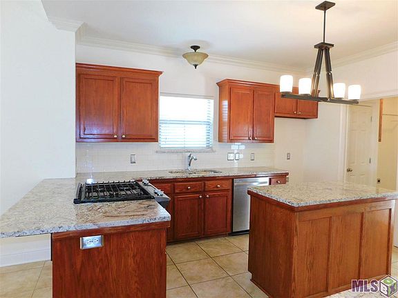 3rd image of 40465 Misty Oak Ct