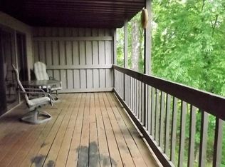 1852 E Waters Edge Dr, Bloomington, IN 47401