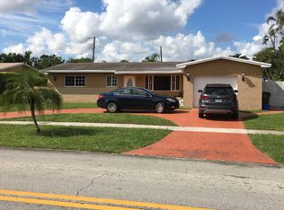 310 NW 77th Way, Pembroke Pines, FL 33024